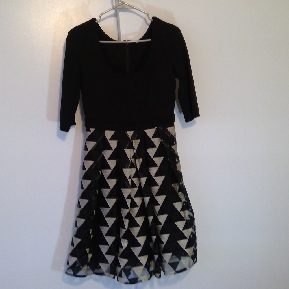 Theory Black and White Scoop Neck Fit and Flare Dress
